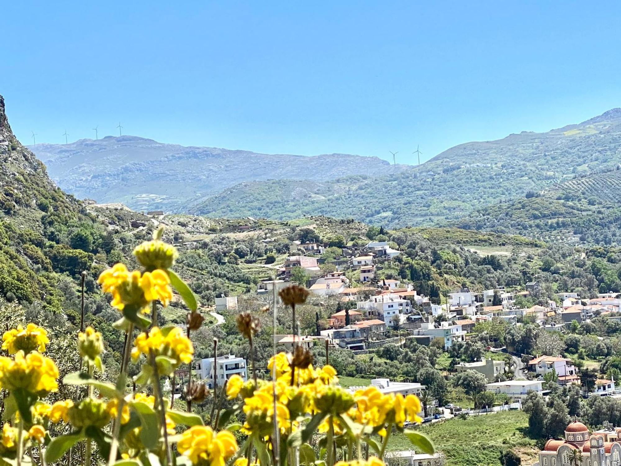 Spílion Costas Inn المظهر الخارجي الصورة