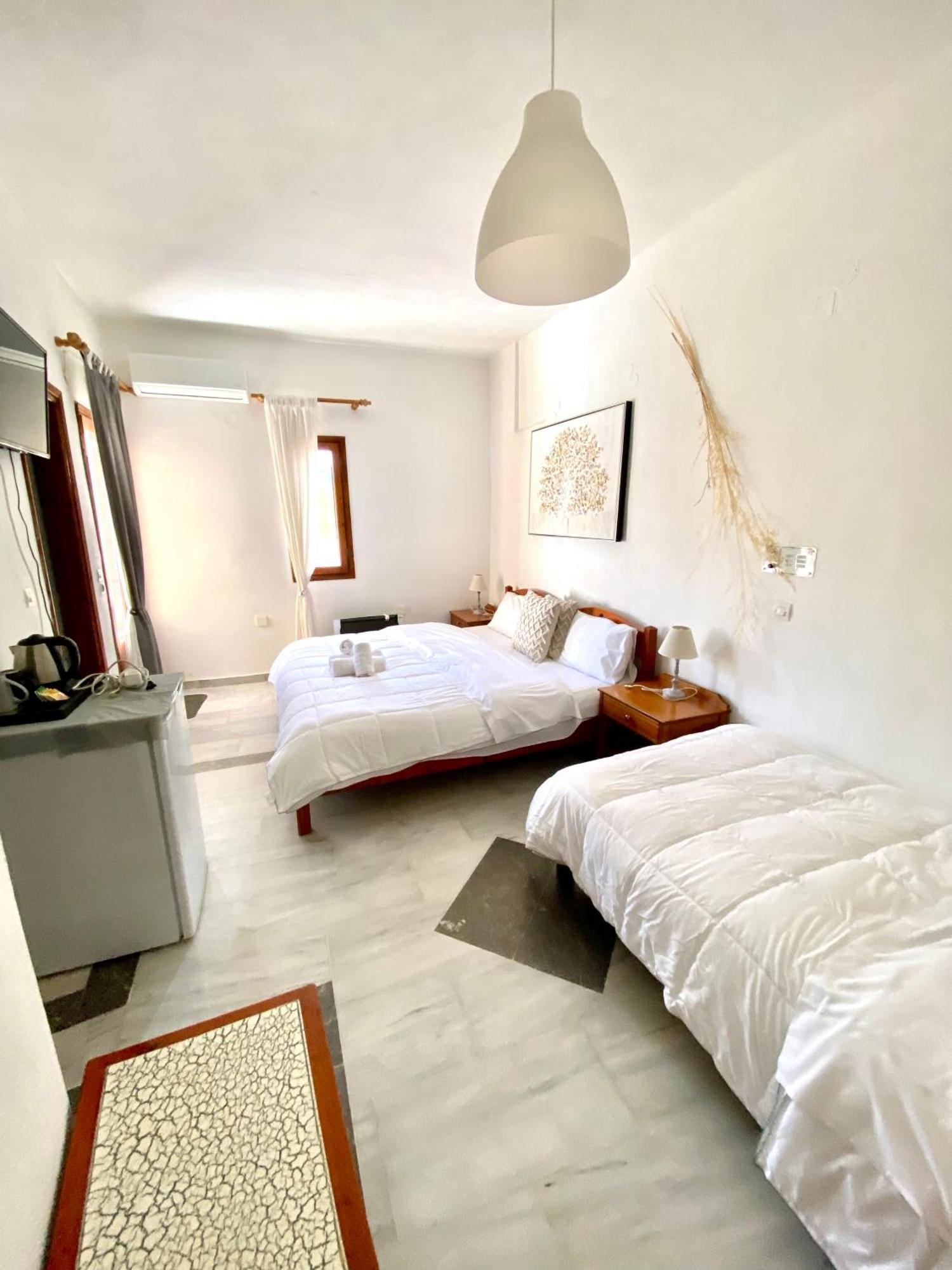 Costas Inn Spílion المظهر الخارجي الصورة